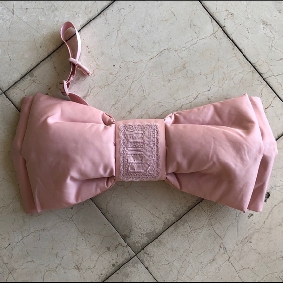 FENTY PUMA limited edition pink bow bag SOLD OUT EVERYWHERE - Picture 2 of 4